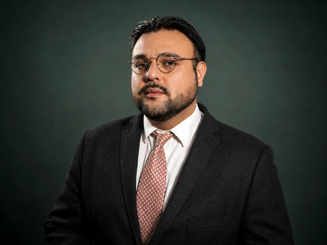 Retrato profesional de Rodolfo Navarrete